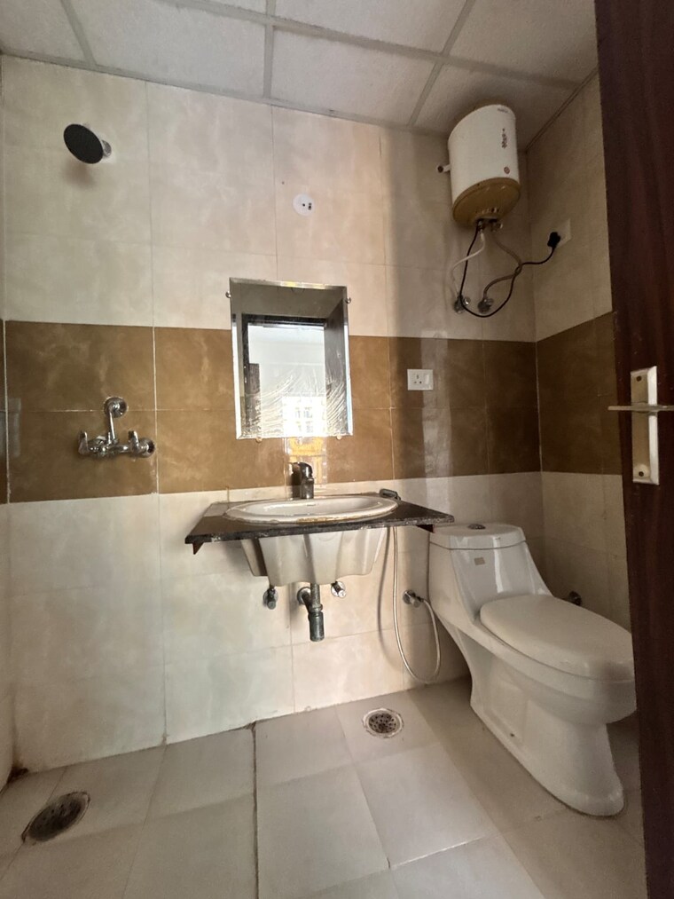 Kitchen, rzone-homes 2 Bedroom 975 Sq.Ft. Apartment In Sector 73 Noida 9692125