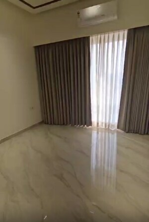 Room in 4 BHK Builder Floor at Sector 84 – for Sale