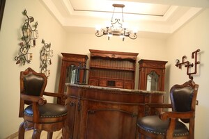 Furnished Amenities in 3.5 BHK Apartment at Sector 21 – for Sale