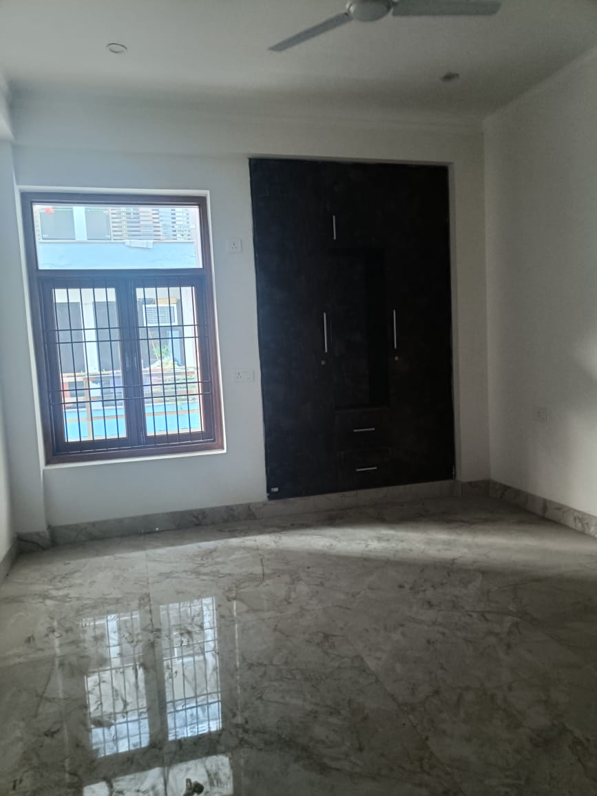 2 BHK + Pooja Room Builder Floor For Rent in Chattarpur