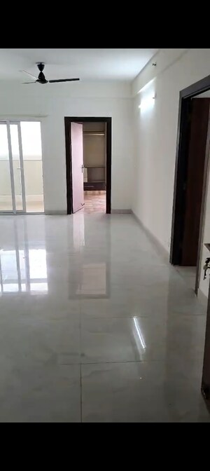 Room in 2 BHK Apartment at VVIP Mangal, Raj Nagar Extension – for Rent