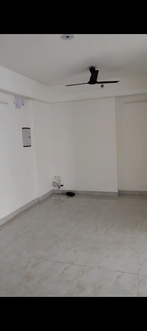 Room in 2 BHK Apartment at VVIP Mangal, Raj Nagar Extension – for Rent