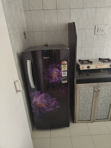 Furnished Amenities in 1 BHK Apartment at Vakola – for Rent