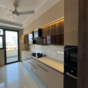 Kitchen in 4 BHK Builder Floor at Dlf City Phase 3 – for Sale