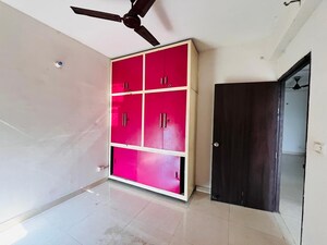 Furnished Amenities in 4 BHK Apartment at Sector 22 – for Sale