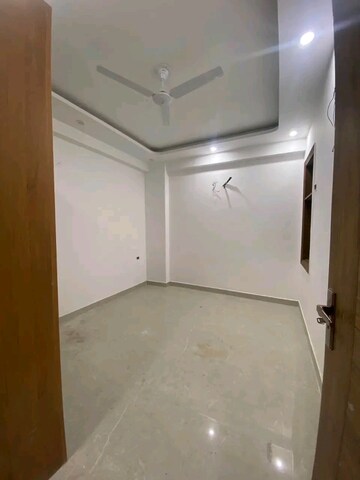 Room in 2 BHK Builder Floor at Chattarpur – for Rent