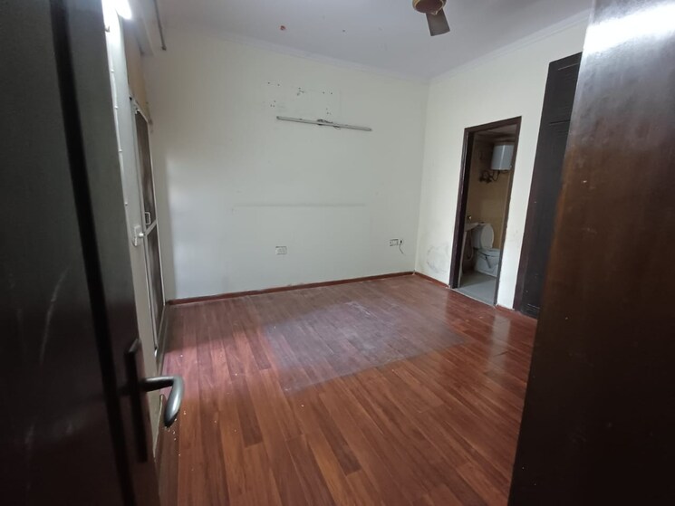 Room, amrapali-silicon-city 2 Bedroom 1180 Sq.Ft. Apartment In Sector 76 Noida 9692559