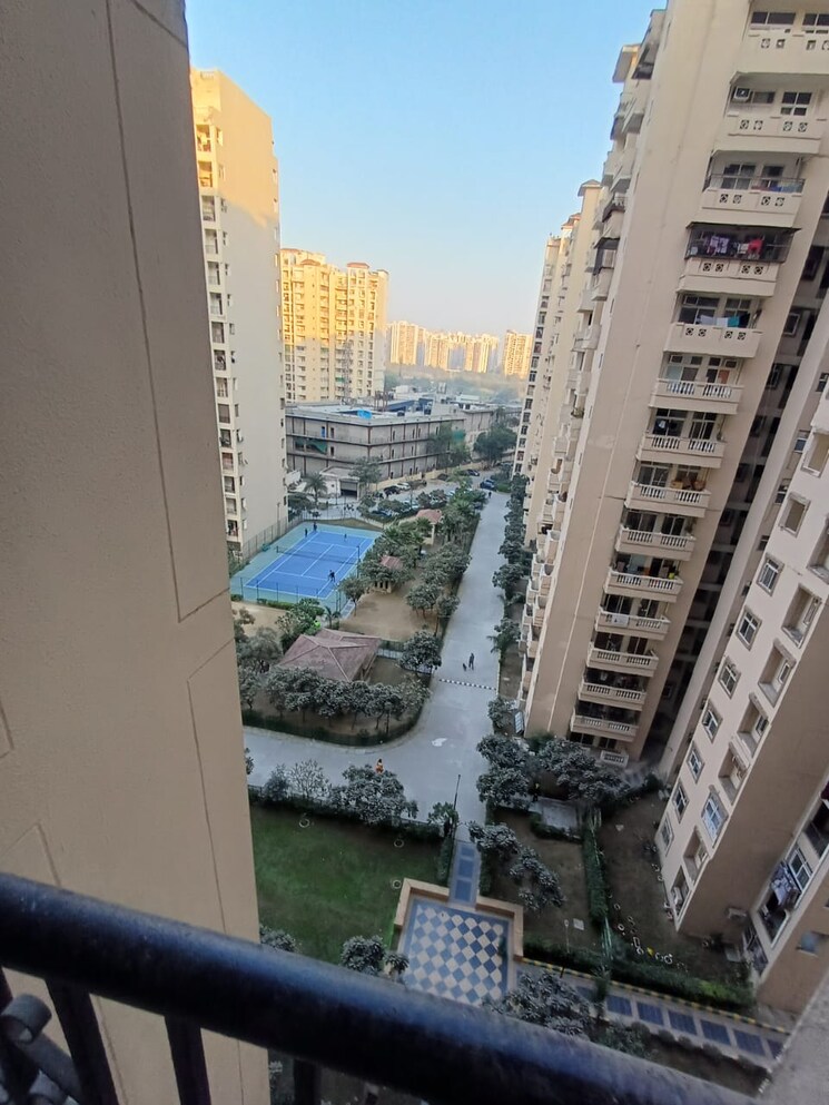Exterior View, amrapali-silicon-city 2 Bedroom 1180 Sq.Ft. Apartment In Sector 76 Noida 9692559