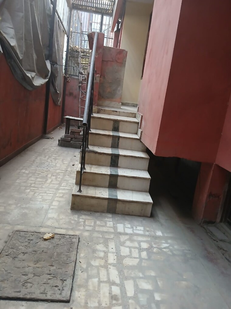 undefined, sector 22 3.5 Bedroom 1300 Sq.Ft. Apartment In Sector 22 Gurgaon 9692555