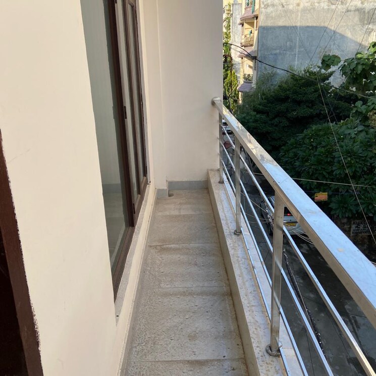 Balcony, chattarpur 1 Bedroom 600 Sq.Ft. Builder Floor In Chattarpur Delhi 9692867