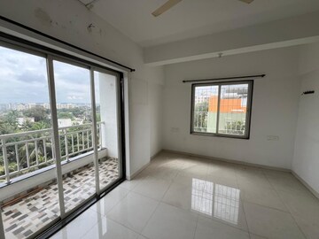 Room in 2 BHK Apartment at Kothrud – for Rent