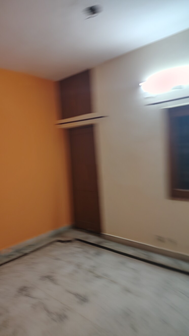 Room, sector 55 3 Bedroom 1710 Sq.Ft. Independent House In Sector 55 Noida 9692933