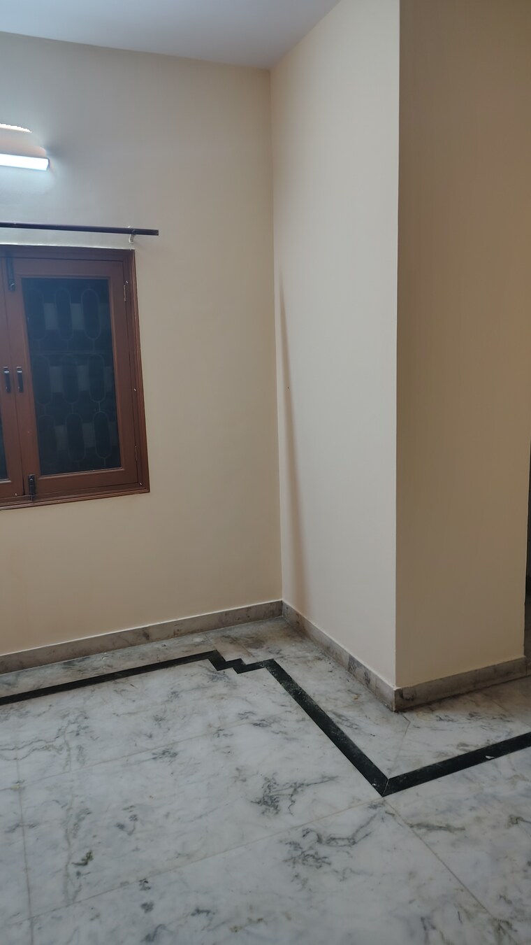 undefined, sector 55 3 Bedroom 1710 Sq.Ft. Independent House In Sector 55 Noida 9692933