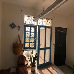 Living Room in 2 BHK Builder Floor at Dlf Phase I – for Rent