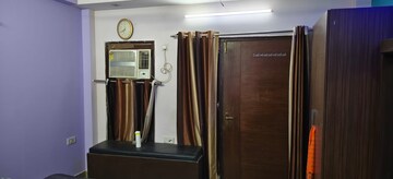 Furnished Amenities in 1 BHK Builder Floor at Dlf City Phase 3 – for Rent