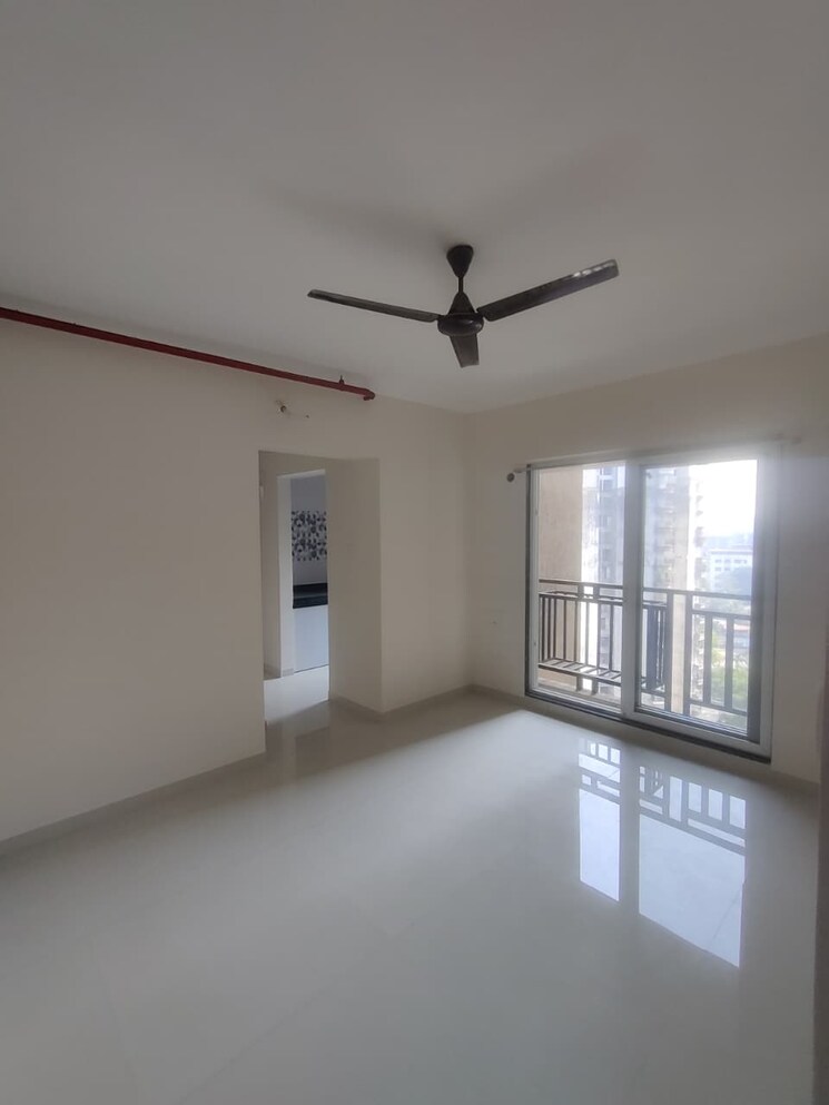 Room, lalani-residency 1 Bedroom 480 Sq.Ft. Apartment In Kavesar Thane 9692972