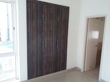 Room in 2 BHK Apartment at Jaypee Greens Aman, Sector 151 – for Sale