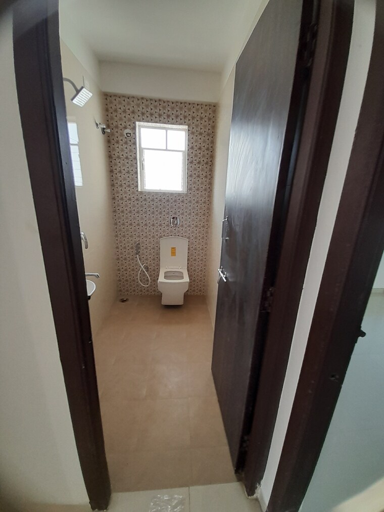 Attached Bathroom, parsodi 2 Bedroom 950 Sq.Ft. Apartment In Parsodi Nagpur 9693270
