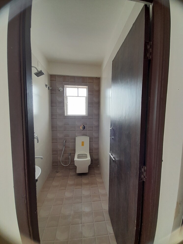 Attached Bathroom, parsodi 2 Bedroom 950 Sq.Ft. Apartment In Parsodi Nagpur 9693270