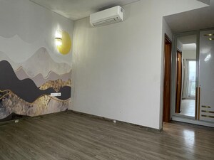 Room in 2 BHK Apartment at Emaar Digi Homes, Sector 62 – for Rent