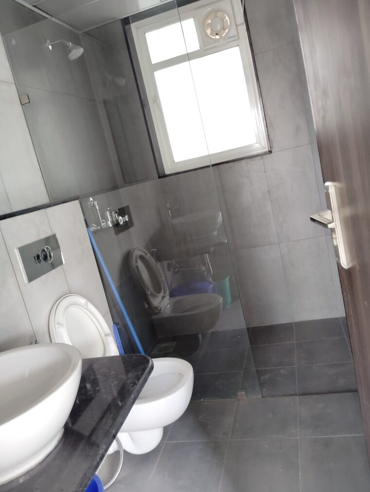 Bathroom, supreme-estia-phase-1 2 Bedroom 1000 Sq.Ft. Apartment In Baner Pune 9693051