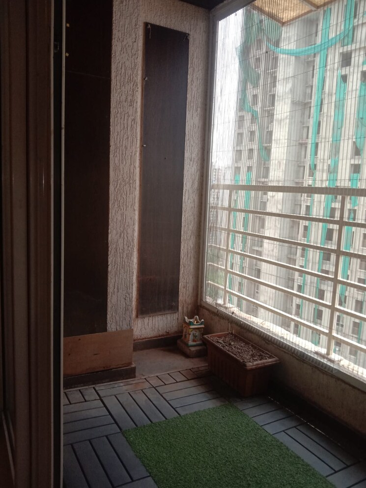 Balcony, bhakti-park-anand-nagar 2 Bedroom 800 Sq.Ft. Apartment In Anand Nagar Thane 9693091