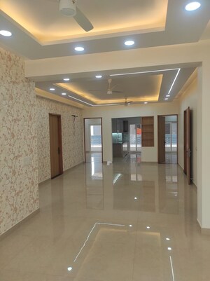 4 BHK Apartment For Rent in Emaar Emerald Floors, Sector 65