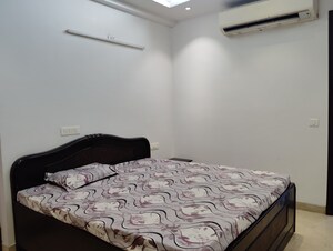 Bedroom in 3 BHK Builder Floor at Jungpura Extension – for Rent