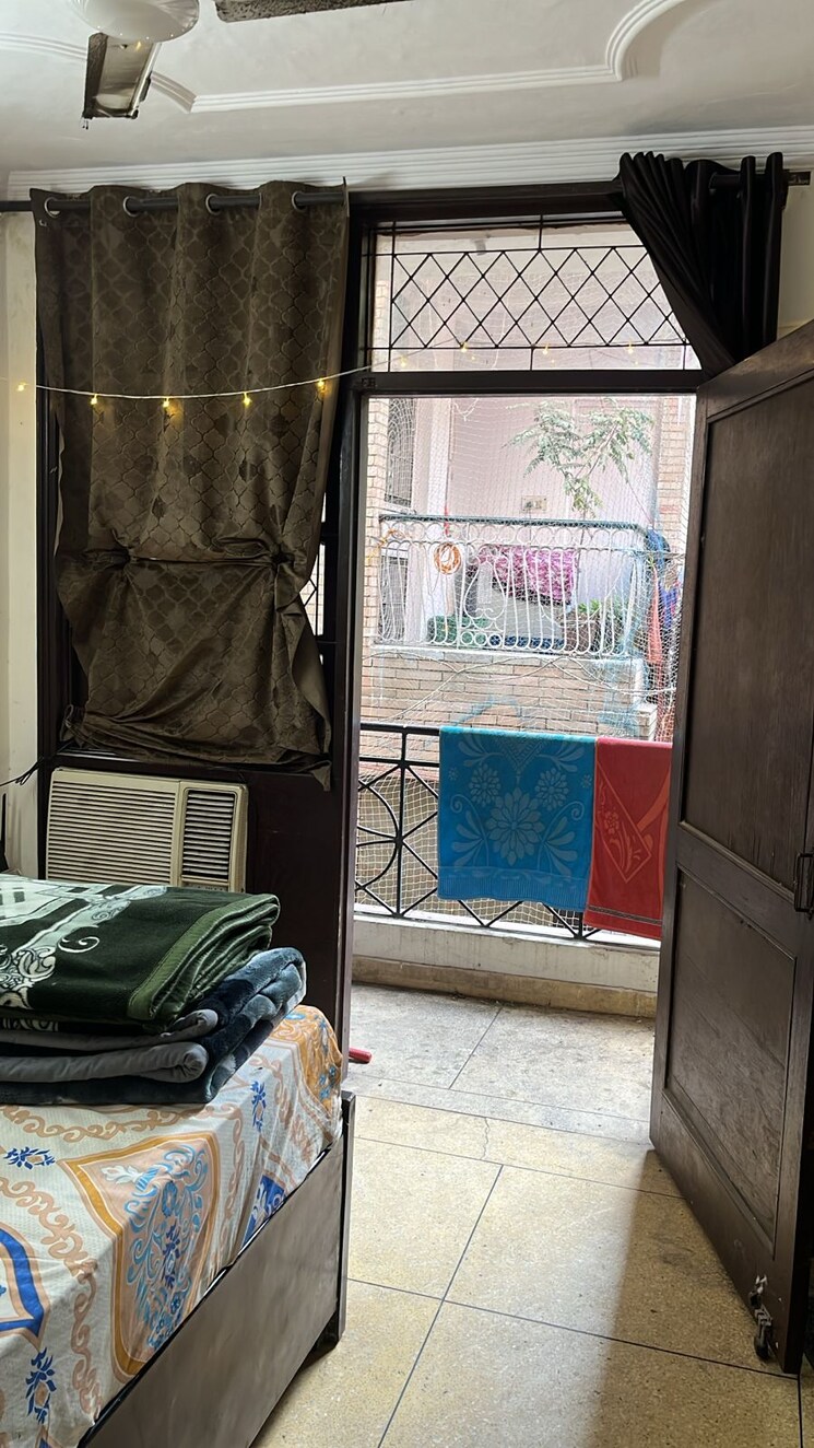 Bedroom, kalkaji 1 Bedroom 508 Sq.Ft. Builder Floor In Kalkaji Delhi 9693354