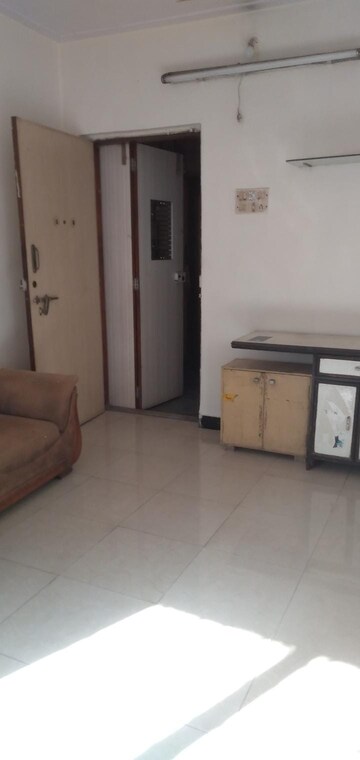 1 BHK Apartment For Rent in Cosmos Residancy, Kavesar
