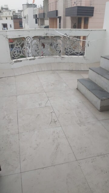 Balcony in 1.5 BHK Builder Floor at Mayur Vihar – for Rent