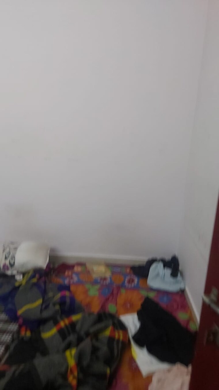 Bedroom, mayur vihar 1.5 Bedroom 450 Sq.Ft. Builder Floor In Mayur Vihar Delhi 9693428