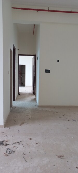 Room in 3 BHK Apartment at N Rose Northern Hills, Dahisar East – for Sale