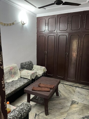 1 BHK Builder Floor For Rent in Kalkaji