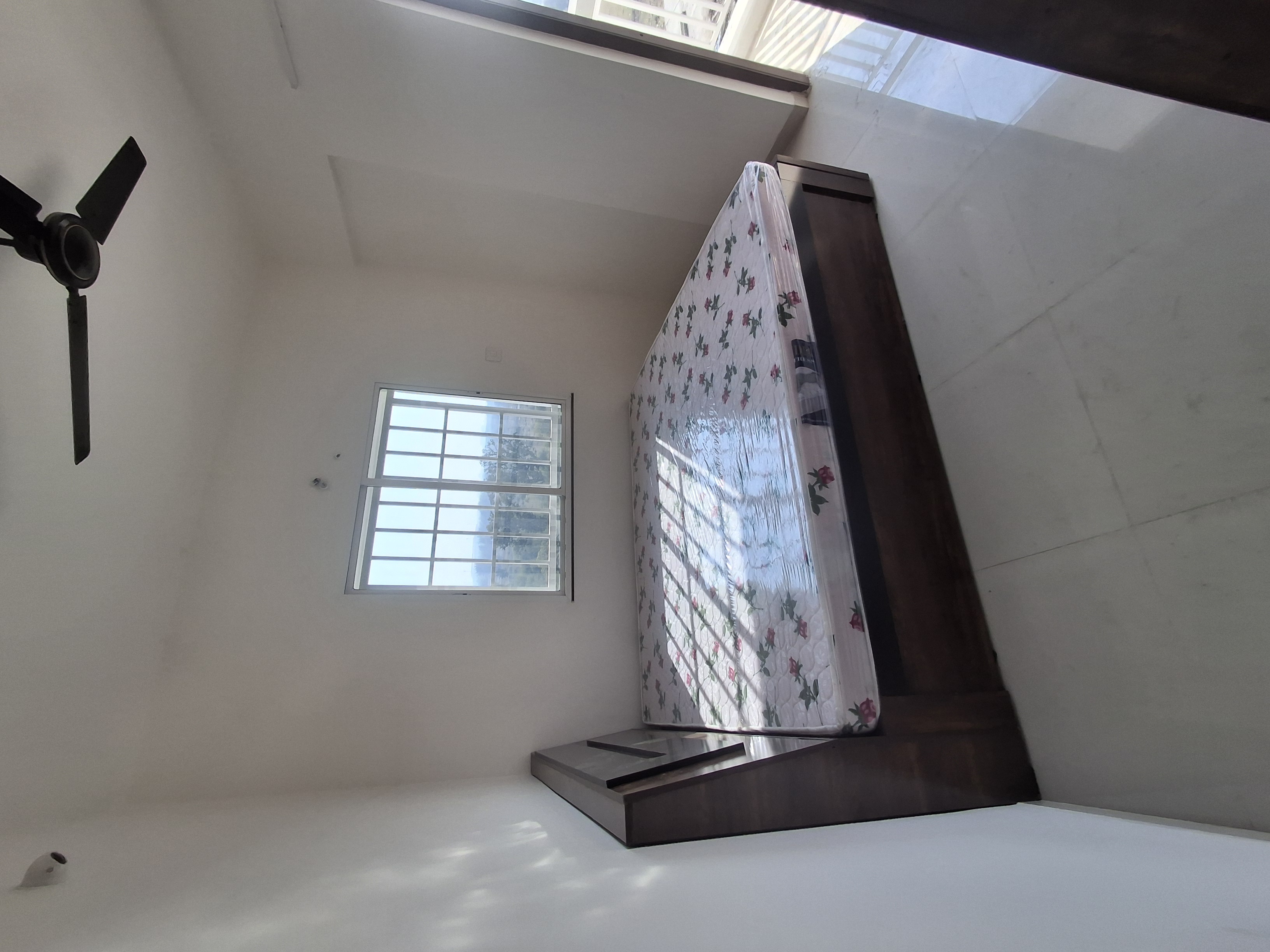 2 BHK Apartment For Rent in Mangal Murti