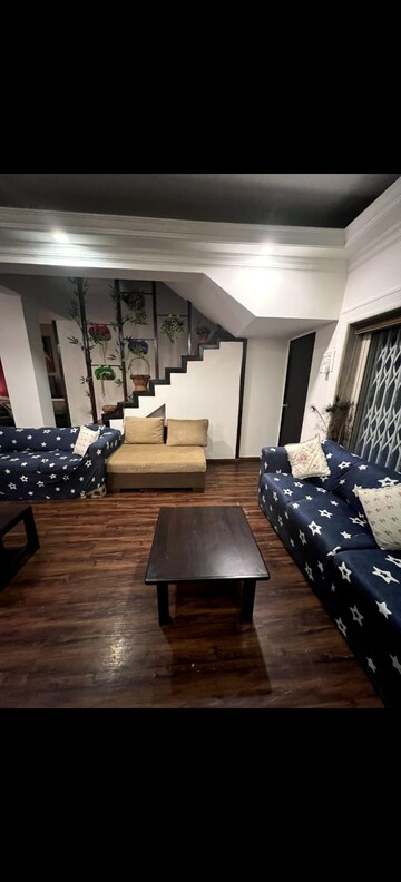 6 BHK Apartment For Sale in Golden Beach Society, Juhu