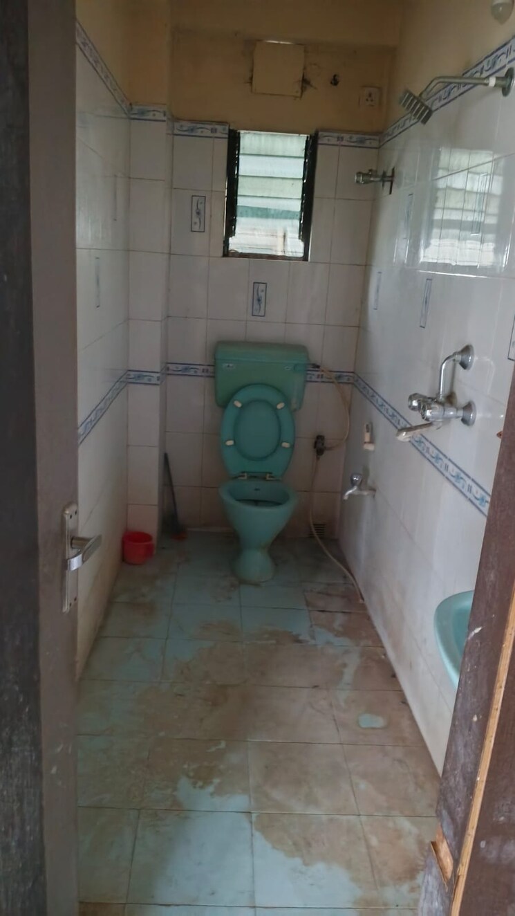 Bathroom, rajarhat 3 Bedroom 1170 Sq.Ft. Apartment In Rajarhat Kolkata 9693526