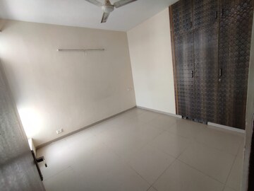 Room in 2 BHK Apartment at Mona Greens, Ghazipur – for Rent