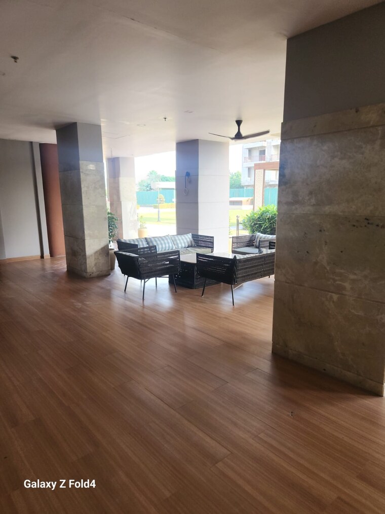  Parking, ashiana-mulberry 2.5 Bedroom 1465 Sq.Ft. Apartment In Sohna Sector 2 Gurgaon 9693732