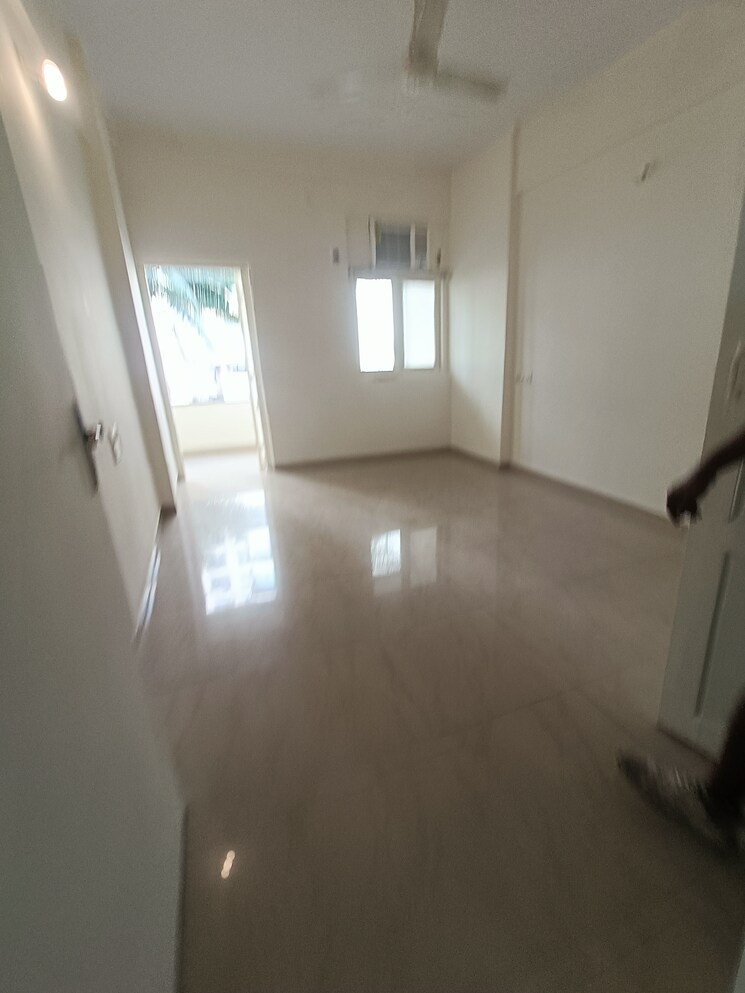 Room, breach candy 1.5 Bedroom 840 Sq.Ft. Apartment In Breach Candy Mumbai 9693767