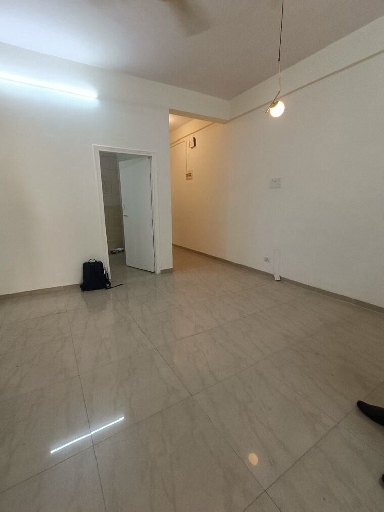 Room, breach candy 1.5 Bedroom 840 Sq.Ft. Apartment In Breach Candy Mumbai 9693767