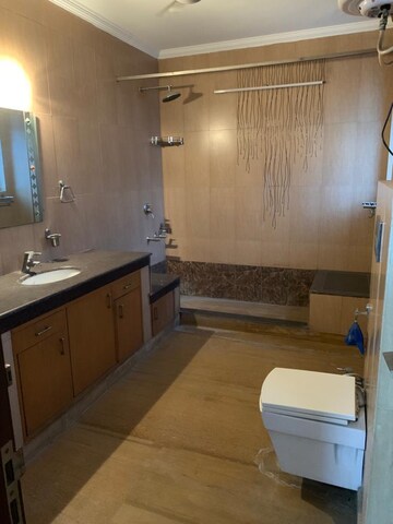 Bathroom in 3 BHK Builder Floor at Kohli One Malibu Town Plot, Sector 47 – for Rent