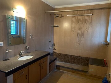 Kitchen in 3 BHK Builder Floor at Kohli One Malibu Town Plot, Sector 47 – for Rent