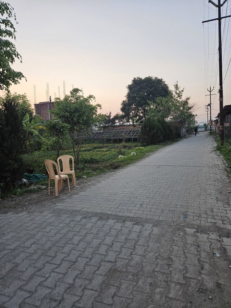 undefined, future-world-yamuna-expressway  630 Sq.Ft. Plot In Sector 26 Yamuna Expressway Greater Noida 9693686