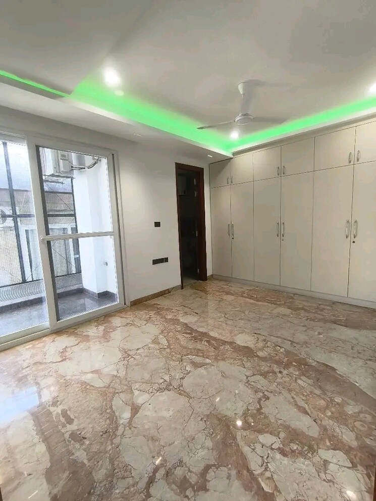 Room, risland-sky-mansion 4 Bedroom 1600 Sq.Ft. Builder Floor In Chattarpur Delhi 9693942