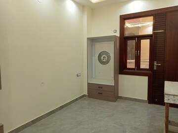 Room in 2 BHK Builder Floor at Palam Colony – for Sale
