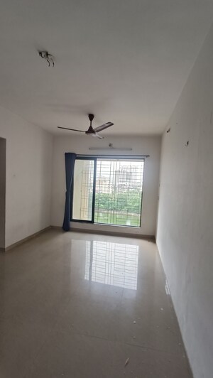 Bedroom in 1 BHK Apartment at Raunak Heights, Ghodbunder Road – for Rent