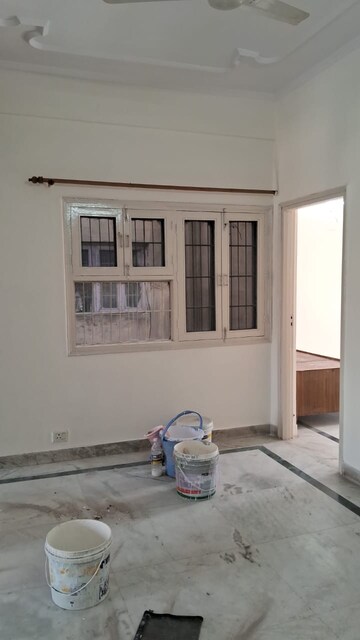 Room in 2 BHK Apartment at Maple Heights, Sector 43 – for Rent