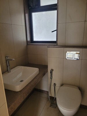 Bathroom in 4 BHK Apartment at Shapoorji Pallonji Vicinia, Powai – for Sale