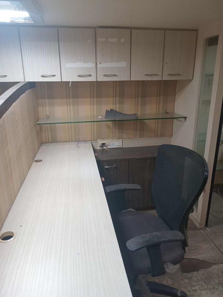 Kitchen, crescent-royale Commercial Office Space 750 Sq.Ft. In Andheri West Mumbai 9694005